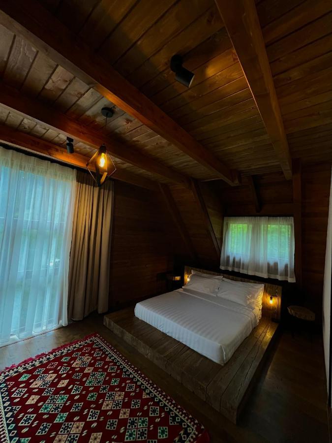 Molla Guest House Theth Esterno foto