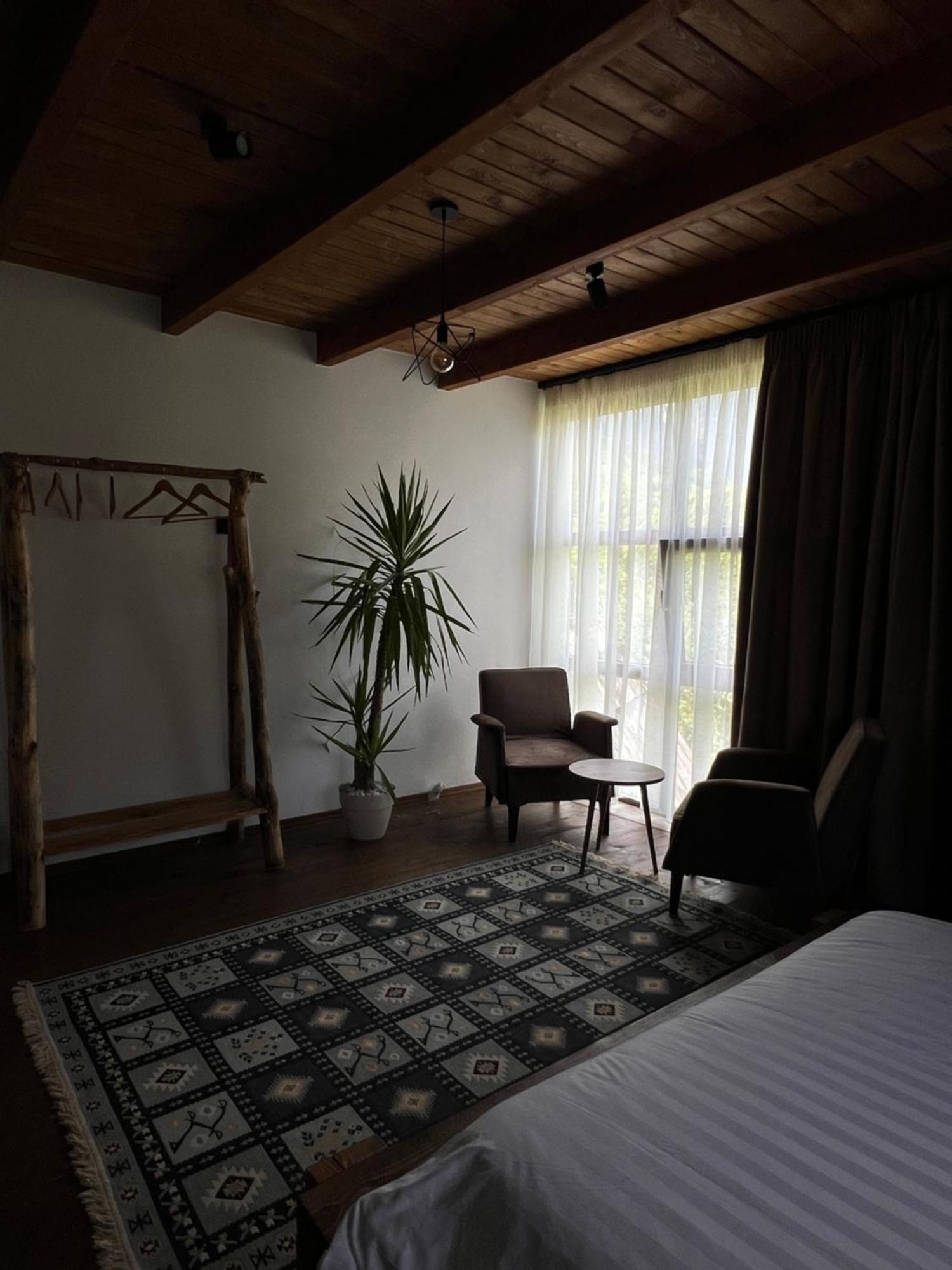 Molla Guest House Theth Esterno foto